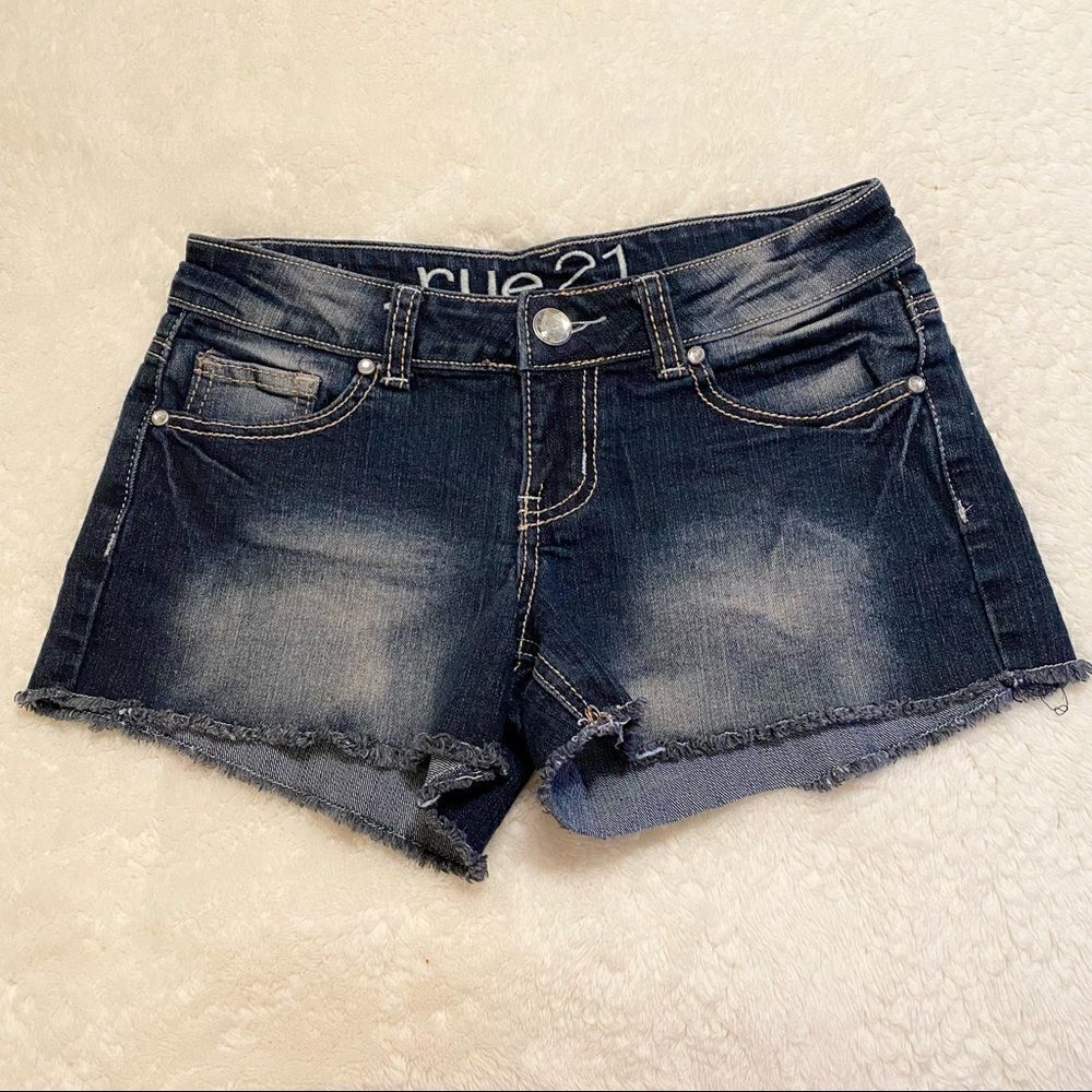 Rue 21 Dark wash Shorts 1/2🔥